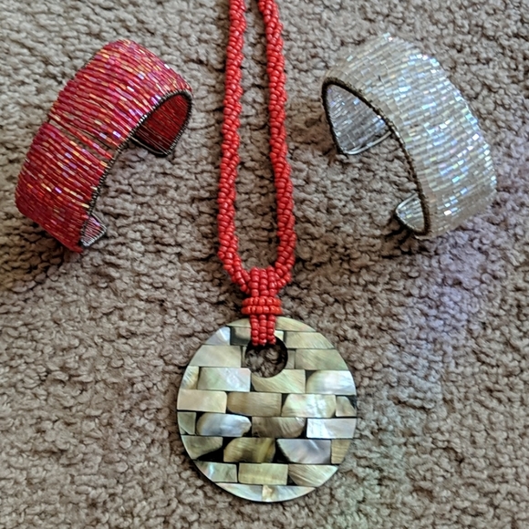 Necklace and Two Bracelets - Picture 1 of 9